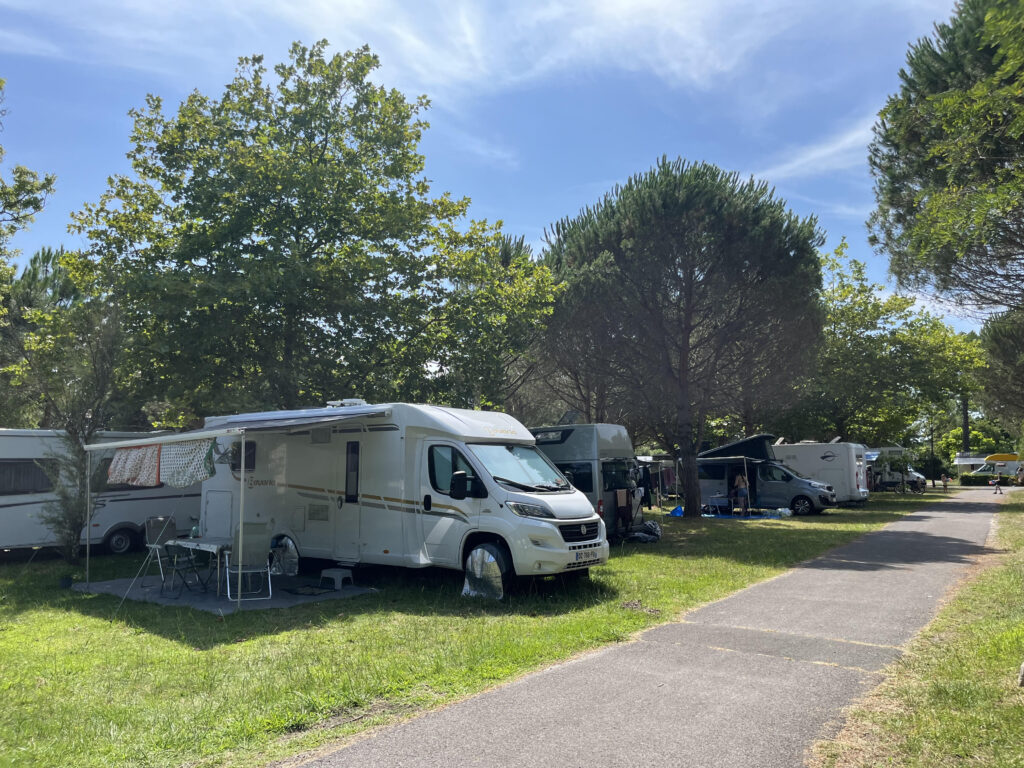 Emplacement nu 2024 camping paradis albret(1)